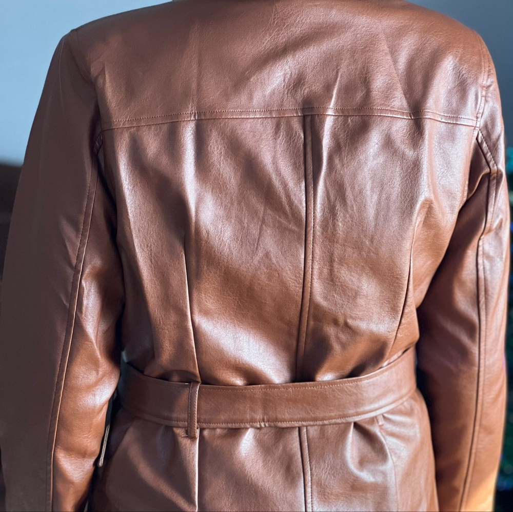 Jacket - Picture 5 of 5